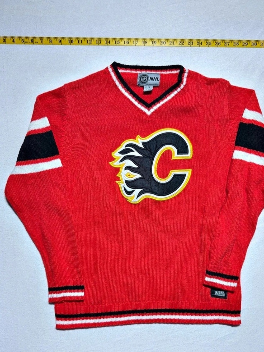 NHL Calgary Flames jersey sweater Color Block Red & Black Size Large
